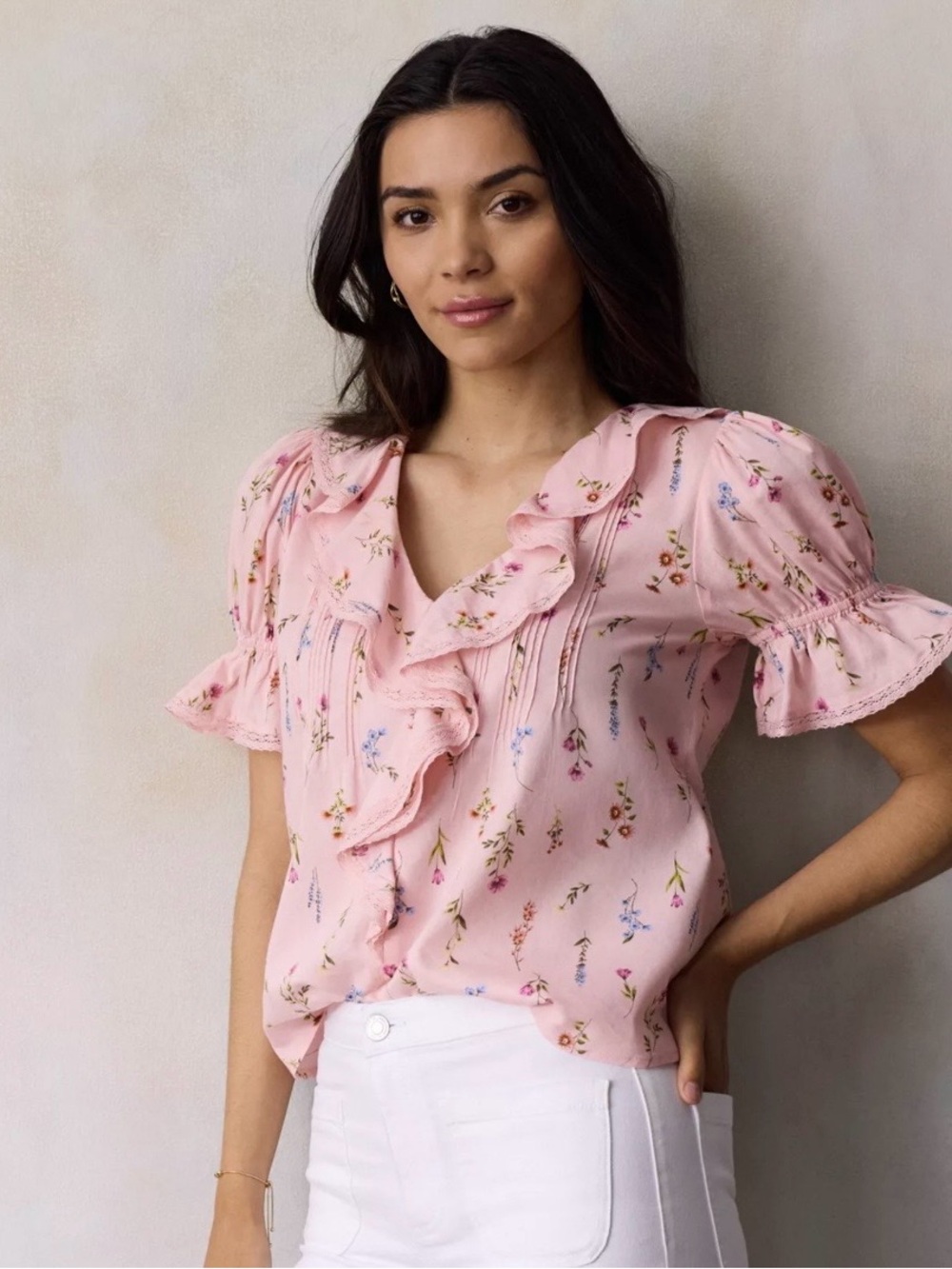 LC Lauren Conrad Blush Pink Floral Ruffle V-Neck Blouse - Picture 1 of 5